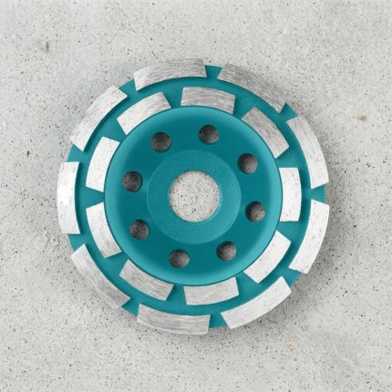 Hình ảnh Chén mài đá/bê tông Total TAC2421801 180mm chính hãng, đường kính 180mm, lỗ trục tiêu chuẩn 22.2mm, tốc độ tối đa 10.200 vòng/phút. Sản phẩm thích hợp để mài nhẵn bề mặt bê tông, đá và vữa, đảm bảo độ bền cao và hiệu suất tối ưu.