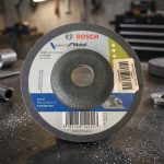 Cận cảnh và thông số kỹ thuật Đá mài 125mm Bosch 260860263 expert for Metal chuyên dùng cho kim loại. Đĩa mài Bosch 125x6.3x22.23mm, mã abrasive A 24 S BF, tiêu chuẩn EN 12413, RPM tối đa 12250.