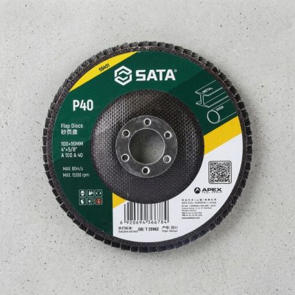 Đĩa nhám xếp 100×P40×16MM SATA 55401 là đĩa nhám xếp chất lượng cao, chuyên dùng cho các công việc mài thô và xử lý bề mặt kim loại. Sản phẩm giúp loại bỏ gỉ sét, bavia và các vết xước lớn trên inox, thép và sắt. Thiết kế nhám xếp bền chắc giúp tăng tuổi thọ, giảm hao mòn và mang lại hiệu suất làm việc ổn định. Đĩa nhám xếp 100×P40×16MM SATA 55401 là lựa chọn tối ưu cho xưởng cơ khí, gia công kim loại và các công trình yêu cầu mài kim loại liên tục.