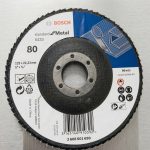 Đĩa nhám xếp Bosch Alox P80 125mm 2608601690 là phụ kiện mài chuyên dụng, giúp xử lý bavia, làm nhẵn bề mặt kim loại và inox nhanh chóng. Sản phẩm sở hữu độ nhám P80, cấu trúc cánh xếp đồng đều, bền bỉ, giảm rung lắc và tạo bề mặt mịn, lý tưởng cho thợ cơ khí và xưởng gia công chuyên nghiệp.