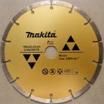 Lưỡi cắt gạch Makita D-44286 (180mm) là lưỡi cắt kim cương chuyên dụng dành cho việc cắt gạch men, gạch ceramic, đá granite, đá tự nhiên và vật liệu xây dựng. Với đường kính 180mm cùng vành cắt kim cương chất lượng cao, sản phẩm mang lại đường cắt sắc nét, ít mẻ cạnh và tuổi thọ vượt trội. Lưỡi cắt gạch Makita D-44286 (180mm) giúp tăng hiệu suất thi công, giảm hao hụt vật liệu và phù hợp cho các công trình xây dựng, thi công nội thất và xưởng gia công đá chuyên nghiệp.