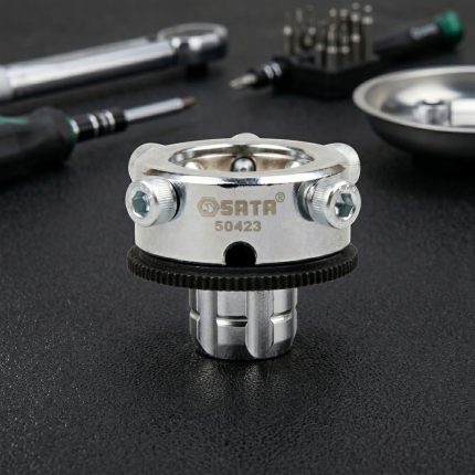 Bộ chuyển răng đầu taro M3-M12 SATA 50423 được chế tạo từ thép hợp kim cường lực, thiết kế nhỏ gọn với cơ cấu khóa chính xác giúp chuyển đổi và cố định đầu taro nhanh chóng. Dụng cụ chuyên dụng tương thích với các mũi taro kích thước từ M3 đến M12, hỗ trợ gia công ren ổn định, tăng độ đồng tâm và nâng cao hiệu quả làm việc trong cơ khí chế tạo, sửa chữa và bảo trì công nghiệp.