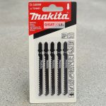 Hình ảnh Bộ lưỡi cưa lọng T244D Makita D-34899 chính hãng gồm 5 lưỡi cưa lọng chất liệu thép HCS cao cấp, chuyên dùng cắt gỗ mềm, ván ép, MDF và các vật liệu gỗ có độ dày từ 5-50mm. Thiết kế răng cưa sắc bén giúp tăng tốc độ cắt, hỗ trợ tạo đường cắt cong linh hoạt và giảm hiện tượng xé cạnh vật liệu. Bộ lưỡi cưa lọng T244D Makita D-34899 tương thích với nhiều dòng máy cưa lọng phổ biến của Makita, Bosch, Dewalt và các thương hiệu khác, là lựa chọn lý tưởng cho thợ mộc, xưởng nội thất và người dùng chuyên nghiệp.