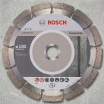 Đá cắt bê tông 180mm Bosch 2608602199 là sản phẩm đĩa cắt kim cương chuyên dụng cho bê tông, gạch xây dựng, tường xi măng và các vật liệu xây dựng cứng khác. Với đường kính 180mm, lỗ trục 22,23mm và vành cắt Segmented chịu lực cao, sản phẩm giúp cắt nhanh, chính xác, hạn chế mẻ cạnh và duy trì tuổi thọ lâu dài. Được ứng dụng trong thi công công trình xây dựng, sửa chữa và cải tạo, Đá cắt bê tông 180mm Bosch 2608602199 mang lại hiệu quả cao, tiết kiệm thời gian và tăng năng suất công việc. Sản phẩm Bosch chính hãng được phân phối bởi Công Nghiệp An Toàn, hỗ trợ giao hàng toàn quốc và tư vấn kỹ thuật chuyên sâu.
