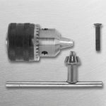 Đầu Khoan Có Khóa Bosch 2608572253 13mm chính hãng với khả năng kẹp mũi khoan từ 1.5–13mm, thiết kế có khóa giúp giữ mũi khoan chắc chắn, hạn chế trượt khi làm việc. Sản phẩm được chế tạo từ thép hợp kim chất lượng cao, chịu mài mòn tốt, phù hợp cho máy khoan cầm tay, máy khoan điện và máy khoan bàn, đáp ứng hiệu quả các công việc gia công kim loại, gỗ, nhựa và vật liệu xây dựng.