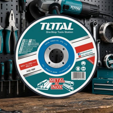 Đĩa Cắt Kim Loại 16" 405mm Total TAC2214051SA là sản phẩm chính hãng Total, thiết kế chuyên dụng cho cắt sắt, thép, inox và các vật liệu kim loại công nghiệp. Đĩa đường kính 405mm, hạt mài A30 RBF chất lượng cao, cho khả năng cắt nhanh, đường cắt chính xác, ít ba via, tuổi thọ dài và hiệu suất làm việc ổn định. Sản phẩm phù hợp cho các xưởng cơ khí, công trình xây dựng, nhà máy sản xuất và các đơn vị bảo trì thiết bị công nghiệp.