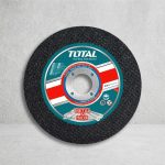 Đĩa cắt gạch siêu mỏng 105mm Total TAC2151051 là sản phẩm chính hãng Total, thiết kế dành riêng cho cắt gạch men, gạch ceramic và vật liệu lát nền siêu mỏng. Đĩa hợp kim chất lượng cao giúp đường cắt sắc nét, giảm sứt mẻ cạnh, tuổi thọ dài và tăng hiệu suất thi công. Sản phẩm phù hợp cho thợ ốp lát chuyên nghiệp và công trình dân dụng hoặc công nghiệp, dễ dàng thay thế và vận hành trên các máy cắt gạch tương thích.