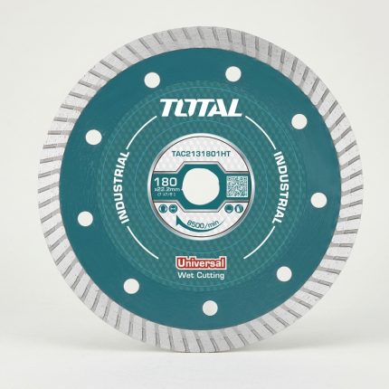 Hình ảnh Đĩa cắt siêu mỏng Total TAC2131801HT 180x22.2mm được thiết kế ultrathin, đường kính 180mm, lỗ 22.2mm, cho khả năng cắt ướt hiệu quả trên gạch men, đá granite, đá marble và vật liệu lát nền. Lưỡi cắt Total TAC2131801HT giúp đường cắt mịn, ít mẻ cạnh, tuổi thọ cao và tối ưu cho máy cắt gạch cầm tay hoặc máy cắt bàn.