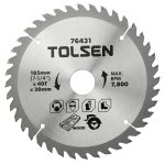 Hình ảnh Đĩa cưa gỗ Tolsen 76431 185mm chính hãng với thiết kế 40 răng hợp kim sắc bén, chuyên dùng để cắt gỗ tự nhiên, gỗ công nghiệp, MDF, HDF, ván ép và các vật liệu gỗ khác. Sản phẩm có đường kính 185mm, lỗ trục 30mm, tốc độ quay tối đa 7.800 vòng/phút, giúp tạo đường cắt mịn, chính xác và hạn chế sứt mẻ vật liệu. Đĩa cưa gỗ Tolsen 76431 185mm được chế tạo từ thép chất lượng cao kết hợp răng hợp kim siêu bền, phù hợp cho thợ mộc, xưởng nội thất, công trình thi công và người dùng DIY cần hiệu suất cắt ổn định và tuổi thọ lâu dài.