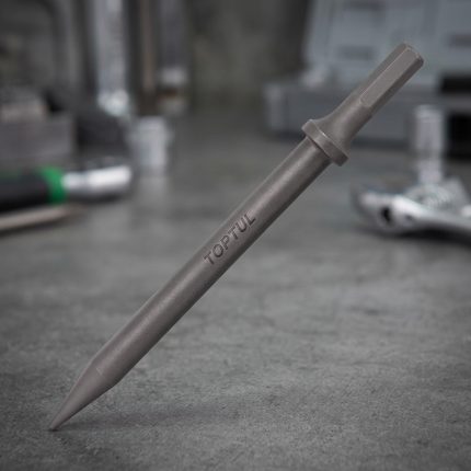 Đục KAJA18E1 là dụng cụ đục nhọn chuyên dụng được chế tạo từ thép hợp kim có độ cứng cao, khả năng chịu lực và chống mài mòn tốt. Sản phẩm phù hợp cho các công việc đục phá bê tông, gạch, đá, loại bỏ lớp vữa cũ và ứng dụng trong xây dựng, cơ khí, bảo trì công nghiệp. Thiết kế thân đục chắc chắn giúp truyền lực hiệu quả, nâng cao năng suất làm việc và đảm bảo độ bền trong môi trường thi công khắc nghiệt.