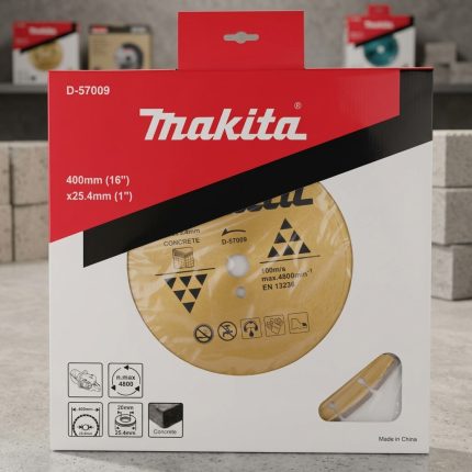 Hình ảnh Lưỡi cắt bê tông 405mm Makita D-57009 chính hãng được thiết kế chuyên dụng để cắt bê tông, bê tông cốt thép, gạch xây, đá và các vật liệu xây dựng có độ cứng cao. Với đường kính lớn 405mm cùng vành cắt kim cương chất lượng cao, sản phẩm mang lại khả năng cắt nhanh, đường cắt chính xác và tuổi thọ vượt trội trong môi trường thi công khắc nghiệt. Lưỡi cắt bê tông 405mm Makita D-57009 phù hợp cho máy cắt bê tông công suất lớn, đáp ứng nhu cầu của nhà thầu xây dựng, đơn vị thi công hạ tầng và công trình chuyên nghiệp.