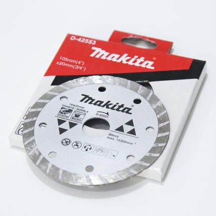 Lưỡi cắt đá granite, cẩm thạch khô 105mm Makita D-42553 chuyên dùng cho máy cắt Makita, cắt nhanh và chính xác trên các vật liệu đá tự nhiên như granite, marble, cẩm thạch. Lưỡi được thiết kế kim cương bền, sắc và chịu mài mòn, giúp tạo đường cắt mịn, ổn định và hiệu quả trong thi công, xây dựng, lát đá hoặc sửa chữa nội thất. Sản phẩm Makita D-42553 chính hãng, bền bỉ, phù hợp cho thợ xây dựng, thợ đá chuyên nghiệp và các công việc cần cắt đá khô với chất lượng cao.