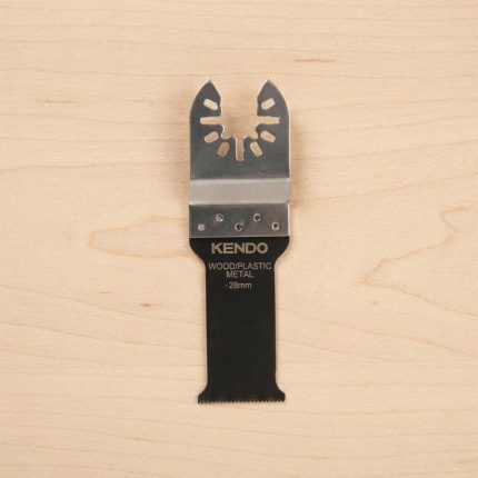 Lưỡi cắt rung (Bi-metal) cho thép không gỉ kích thước 28.5×54×104mm Kendo 50111012 được thiết kế chuyên dụng để cắt thép không gỉ, kim loại mỏng, inox, nhôm và vật liệu cứng với độ chính xác cao. Chất liệu Bi-metal cao cấp giúp tăng độ bền, chống mài mòn và chịu nhiệt hiệu quả. Sản phẩm tương thích với nhiều dòng máy cắt rung đa năng, phù hợp cho thợ cơ khí, lắp đặt công nghiệp và thi công nội thất chuyên nghiệp.
