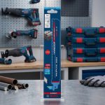 Hình ảnh Lưỡi cưa gỗ Bosch 184x25.4mm T60 Bosch 2608900368 chính hãng thuộc dòng Bosch Expert cao cấp, được thiết kế chuyên dụng cho các công việc cắt gỗ đòi hỏi độ bền và độ chính xác vượt trội. Sản phẩm sử dụng công nghệ Carbide Technology cùng lớp phủ Extra Coating giúp tăng khả năng chống mài mòn, kéo dài tuổi thọ lên đến nhiều lần so với lưỡi cưa thông thường. Lưỡi cưa gỗ Bosch 184x25.4mm T60 Bosch 2608900368 phù hợp để cắt gỗ có đinh, gỗ xây dựng, vật liệu composite và các loại gỗ cứng trong ngành mộc, nội thất và xây dựng chuyên nghiệp.
