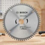 Lưỡi cưa gỗ Bosch 2608644305 230x30mm T40 là lưỡi cưa đĩa chuyên dụng cho máy cưa bàn, máy cưa trượt hoặc máy cưa gỗ phù hợp, hỗ trợ cắt gỗ nhanh, ổn định và chính xác. Sản phẩm có đường kính 230mm, lỗ trục 30mm và 40 răng cưa, giúp tạo đường cắt gọn, giảm xơ cạnh và nâng cao hiệu quả gia công gỗ. Với thiết kế răng hợp kim sắc bén, lưỡi cưa gỗ Bosch 2608644305 230x30mm T40 phù hợp cho thợ mộc, xưởng nội thất, công trình xây dựng và người dùng cần lưỡi cưa gỗ chính hãng, bền bỉ, hiệu suất cao.