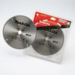 Hình ảnh chi tiết Lưỡi cưa gỗ ván ép 260x25.4mm/84T Makita D-72279 tại Công Nghiệp An Toàn. Lưỡi cưa hợp kim 84 răng, đường kính 260mm, lỗ trục 25.4mm, thiết kế chắc chắn, hiệu suất cao, phù hợp cắt MDF, ván ép, gỗ công nghiệp. Sản phẩm Makita chính hãng, hỗ trợ Freeship và an toàn khi sử dụng.