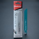 Lưỡi cưa kiếm MAKITA B-05169 là phụ kiện chuyên dụng dành cho máy cưa kiếm, được thiết kế để cắt kim loại với hiệu suất cao và độ chính xác vượt trội. Sản phẩm có kích thước 152x19x0.9mm, được chế tạo từ vật liệu chất lượng cao giúp tăng khả năng chống mài mòn, chịu nhiệt và duy trì độ sắc bén trong thời gian dài. Thiết kế răng cưa tối ưu giúp Lưỡi cưa kiếm MAKITA B-05169 cắt nhanh các loại thép tấm, ống kim loại, nhôm và nhiều vật liệu kim loại khác mà vẫn đảm bảo đường cắt sạch, ít ba via. Đây là lựa chọn lý tưởng cho thợ cơ khí, đơn vị thi công M&E, kỹ thuật viên bảo trì và các xưởng gia công kim loại cần một lưỡi cưa kiếm chính hãng có độ bền cao, vận hành ổn định và hiệu quả cắt vượt trội. Công Nghiệp An Toàn cung cấp sản phẩm Makita chính hãng, hỗ trợ tư vấn kỹ thuật và giao hàng trên toàn quốc.