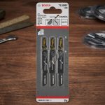 Lưỡi cưa lọng T130 RIFF Bosch 2608633104 (bộ 3 lưỡi) là dòng lưỡi cưa lọng cao cấp được Bosch phát triển dành riêng cho các vật liệu cứng và có tính mài mòn cao như gạch men, gốm sứ, tấm xi măng sợi, vật liệu composite và vật liệu xây dựng chuyên dụng. Lưỡi được phủ hạt carbide (HM/TC) trên cạnh cắt giúp tăng khả năng chịu mài mòn, kéo dài tuổi thọ vượt trội so với lưỡi cưa thông thường. Thiết kế RIFF không sử dụng răng cưa truyền thống giúp tạo đường cắt ổn định, giảm sứt mẻ bề mặt vật liệu và nâng cao độ chính xác khi thi công. Bộ sản phẩm gồm 3 lưỡi cưa chính hãng Bosch, tương thích với nhiều dòng máy cưa lọng sử dụng chuôi chữ T. Lưỡi cưa lọng T130 RIFF Bosch 2608633104 (bộ 3 lưỡi) là lựa chọn lý tưởng cho thợ xây dựng, thợ ốp lát, kỹ thuật viên nội thất và các đơn vị thi công chuyên nghiệp cần hiệu suất cắt cao trên vật liệu khó gia công. Công Nghiệp An Toàn cung cấp sản phẩm chính hãng Bosch với giá cạnh tranh, giao hàng nhanh trên toàn quốc.