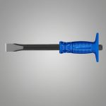 Hình ảnh thể hiện Mũi đục dẹp nguội 25x18x300mm WadFow WCC1302 được chế tạo từ thép Carbon 45# có độ cứng cao, khả năng chịu lực và chống mài mòn tốt. Sản phẩm sở hữu lưỡi đục dẹp rộng 25mm, chiều dài tổng thể 300mm và thân đục đường kính 18mm, phù hợp cho các công việc đục phá bê tông, gạch, đá, cắt rãnh và loại bỏ vật liệu dư thừa. Tay cầm bọc nhựa chống trượt giúp thao tác an toàn, giảm rung chấn và tăng hiệu quả làm việc cho thợ xây dựng, cơ khí và bảo trì công trình.