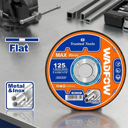 Đá cắt kim loại 125x1x22.2mm Wadfow WAC1351 là sản phẩm chất lượng cao, lý tưởng cho các công việc cắt sắt, thép, thép hộp và kim loại mỏng trong xưởng cơ khí, công trình xây dựng và gia công kim loại. Với độ dày 1mm, đá cắt Wadfow WAC1351 đảm bảo đường cắt chính xác, hạn chế ba via và giảm hao hụt vật liệu. Sản phẩm phù hợp với máy mài góc 125mm, mang lại hiệu suất làm việc cao và tuổi thọ lâu dài, đồng thời đáp ứng nhu cầu liên tục trong các môi trường công nghiệp.