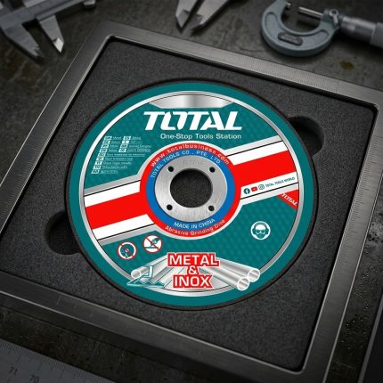 Hình ảnh sản phẩm Đá cắt kim loại Total TAC216230 230mm chính hãng, dùng cho cắt sắt và thép, đường kính 230mm, tương thích với các dòng máy mài 230mm. Sản phẩm mang lại đường cắt sắc nét, tuổi thọ cao, vận hành ổn định và an toàn. Phù hợp cho xưởng cơ khí, công trình xây dựng và gia công kim loại. Có thể mua tại Công Nghiệp An Toàn với Freeship và đảm bảo chính hãng.