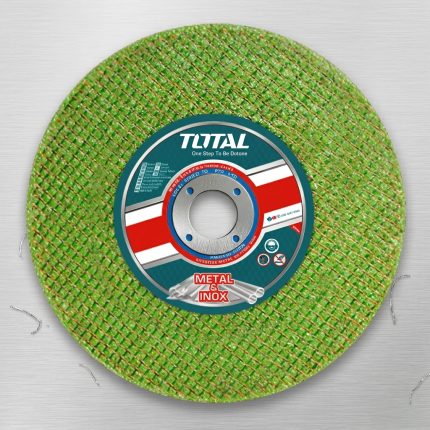 Hình ảnh sản phẩm Đá cắt kim loại Total TAC2253552 355mm chính hãng Total, được thiết kế chuyên dụng cho các dòng máy cắt bàn công nghiệp. Sản phẩm có khả năng cắt nhanh các loại sắt, thép hộp, thép ống và vật liệu kim loại khác với đường cắt sắc nét, ít ba via và độ bền cao. Đá cắt kim loại Total TAC2253552 355mm là lựa chọn lý tưởng cho xưởng cơ khí, công trình xây dựng và nhà máy sản xuất. Phân phối chính hãng tại Công Nghiệp An Toàn với giá tốt, hỗ trợ kỹ thuật và giao hàng toàn quốc.