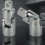 Đầu chuyển 3/4" Stanley STMT93091-8B là đầu nối lắc léo (Universal Joint) chính hãng giúp truyền lực linh hoạt trong các vị trí hẹp, góc khuất và khó tiếp cận. Được chế tạo từ thép hợp kim cao cấp với bề mặt mạ chrome chống gỉ, sản phẩm có khả năng chịu mô-men xoắn lớn, tăng độ bền và tương thích với các bộ khẩu 3/4 inch, phù hợp cho gara ô tô, xưởng cơ khí và bảo trì thiết bị công nghiệp.